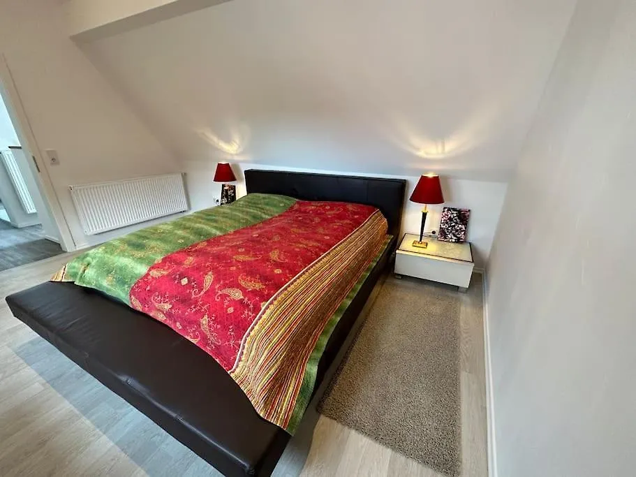 Schoenes Loft In Bergrheinfeld 90 Qm Max 5 Personen 0*,