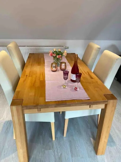 Apartment Schoenes Loft In Bergrheinfeld 90 Qm Max 5 Personen Germany